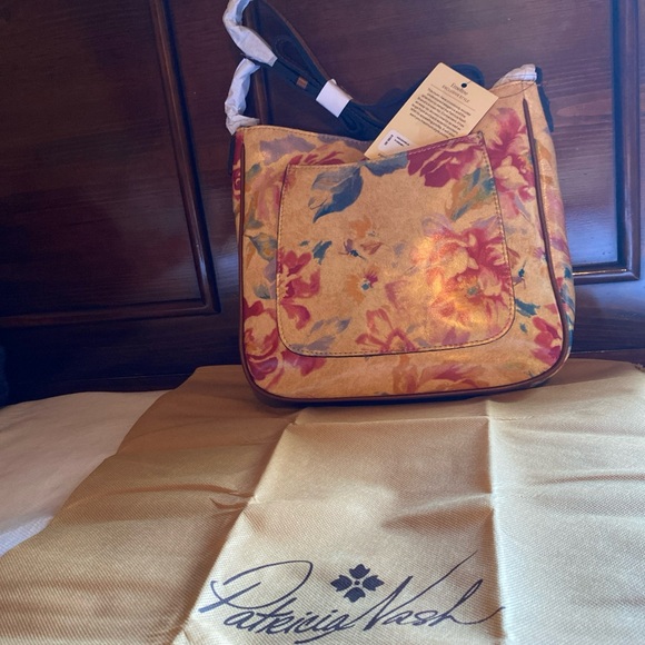 Patricia Nash signature Emeline crossbody Floral Print Women's Bag - Picture 1 of 5